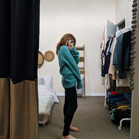 H&M Aqua unisex wool sweater L oversize fit - Picture 3 of 6